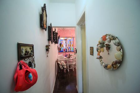Corredor  de casa à venda com 3 quartos, 150m² em Canindé, São Paulo