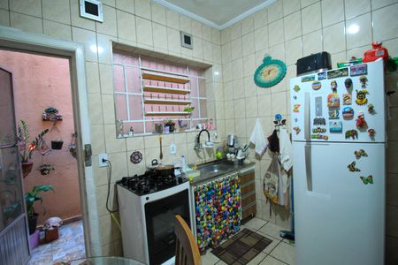 Casa à venda com 150m², 3 quartos e sem vaga Casa à venda com 150m², 3 quartos e sem vagaCozinha