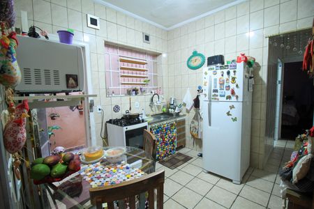 Casa à venda com 150m², 3 quartos e sem vaga Casa à venda com 150m², 3 quartos e sem vagaCozinha