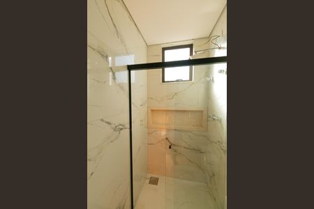 Apartamento à venda com 164m², 4 quartos e 4 vagasBanheiro da Suíte 1