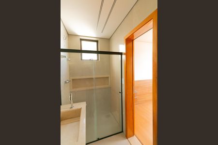 Apartamento à venda com 164m², 4 quartos e 4 vagasBanheiro Social