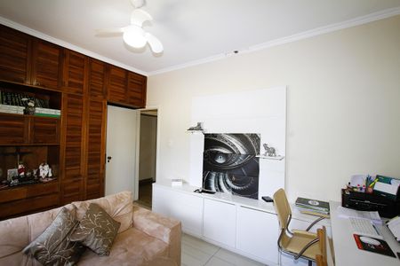 Casa à venda com 224m², 4 quartos e 3 vagasEscritório