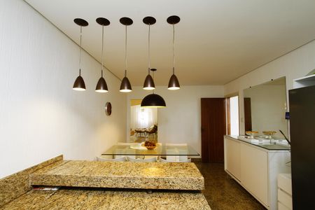 Casa à venda com 224m², 4 quartos e 3 vagasCopa