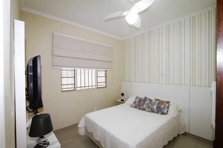 Casa à venda com 224m², 4 quartos e 3 vagasQuarto 2