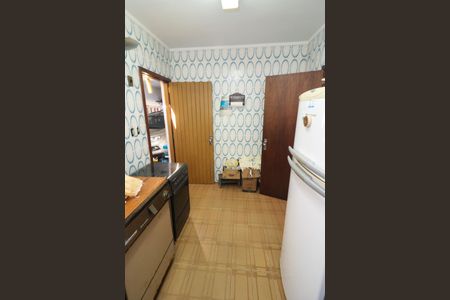 Casa à venda com 251m², 3 quartos e 2 vagas Casa à venda com 251m², 3 quartos e 2 vagasCozinha