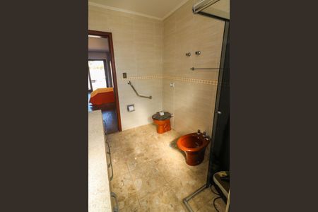 Casa à venda com 251m², 3 quartos e 2 vagas Casa à venda com 251m², 3 quartos e 2 vagasBanheiro da Suíte