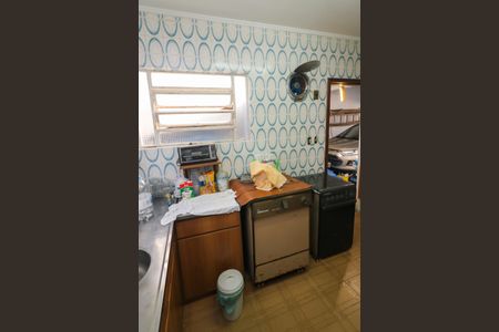 Casa à venda com 251m², 3 quartos e 2 vagas Casa à venda com 251m², 3 quartos e 2 vagasCozinha