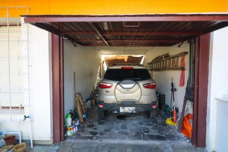 Casa à venda com 251m², 3 quartos e 2 vagas Casa à venda com 251m², 3 quartos e 2 vagasGaragem