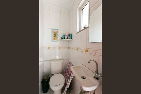 Casa de condomínio à venda com 95m², 3 quartos e 1 vagaLavabo