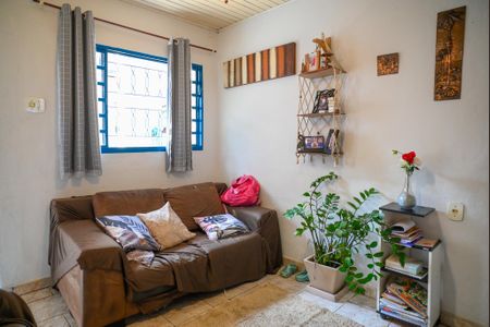 Casa 1 - Sala de casa à venda com 5 quartos, 270m² em Vila Brasilina, São Paulo