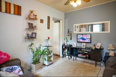 Casa à venda com 270m², 5 quartos e sem vaga Casa à venda com 270m², 5 quartos e sem vagaCasa 1 - Sala