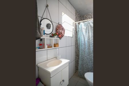 Casa à venda com 270m², 5 quartos e sem vaga Casa à venda com 270m², 5 quartos e sem vagaCasa 1 - Banheiro Social