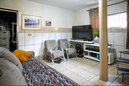 Casa à venda com 270m², 5 quartos e sem vaga Casa à venda com 270m², 5 quartos e sem vagaCasa 2 - Sala