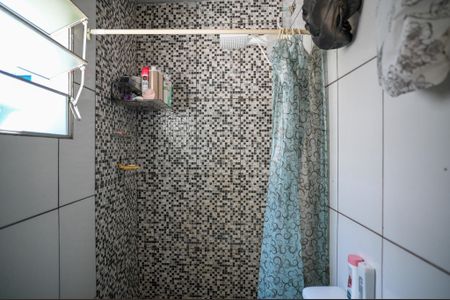 Casa à venda com 270m², 5 quartos e sem vaga Casa à venda com 270m², 5 quartos e sem vagaCasa 1 - Banheiro Social