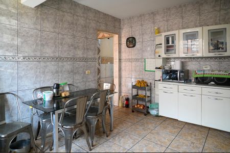 Casa à venda com 270m², 5 quartos e sem vaga Casa à venda com 270m², 5 quartos e sem vagaCasa 2 - Cozinha