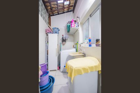 Casa de condomínio à venda com 111m², 2 quartos e 2 vagasÁrea de Serviço