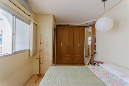 Casa à venda com 250m², 5 quartos e 2 vagas Casa à venda com 250m², 5 quartos e 2 vagasSuíte 1