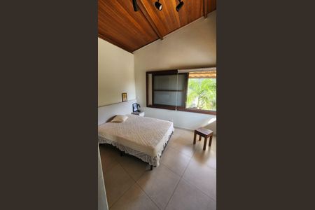 Casa de condomínio à venda com 1018m², 3 quartos e 1 vaga