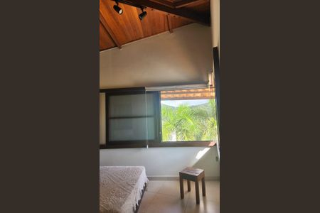 Casa de condomínio à venda com 1018m², 3 quartos e 1 vaga