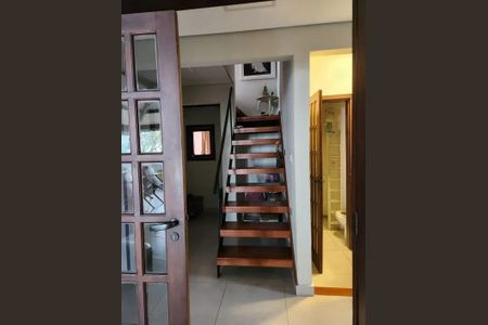 Casa de condomínio à venda com 1018m², 3 quartos e 1 vaga