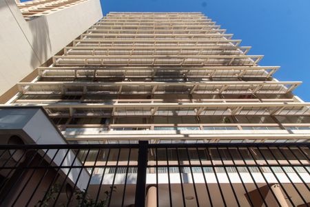 Apartamento para alugar com 128m², 2 quartos e 1 vagaFachada