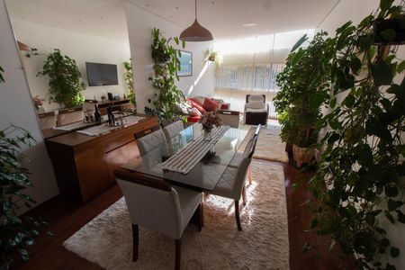 Apartamento para alugar com 128m², 2 quartos e 1 vagaSala