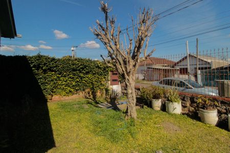 Casa à venda com 110m², 2 quartos e sem vaga Casa à venda com 110m², 2 quartos e sem vagaQuintal