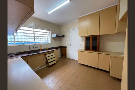 Casa à venda com 140m², 4 quartos e 2 vagasÁrea de Serviço