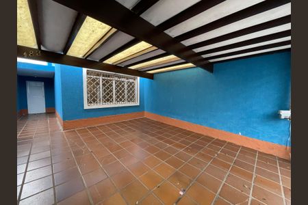 Casa à venda com 140m², 4 quartos e 2 vagasGaragem