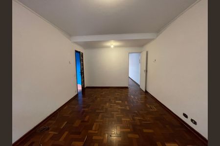 Casa à venda com 140m², 4 quartos e 2 vagasSala