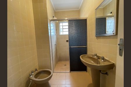 Casa à venda com 140m², 4 quartos e 2 vagasBanheiro 2