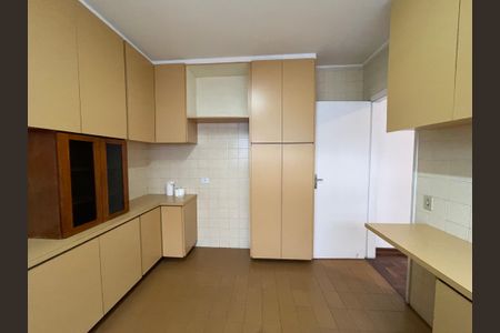 Casa à venda com 140m², 4 quartos e 2 vagasCozinha