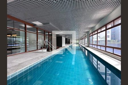 Apartamento à venda com 145m², 3 quartos e 2 vagasÁrea comum - Piscina Coberta