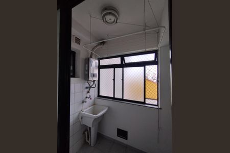 Apartamento à venda com 72m², 3 quartos e 1 vagaÁrea de Serviço