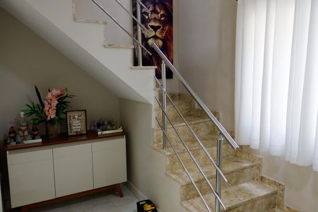 Casa de condomínio à venda com 60m², 2 quartos e 1 vagaSala