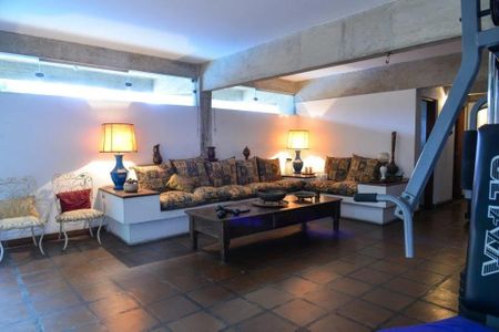 Casa à venda com 680m², 5 quartos e 4 vagasFoto 60