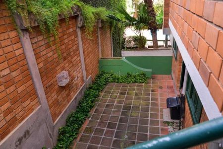 Casa à venda com 680m², 5 quartos e 4 vagasFoto 35