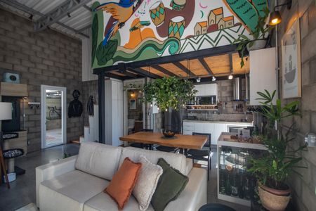 Casa à venda com 78m², 1 quarto e 3 vagas Casa à venda com 78m², 1 quarto e 3 vagasSala