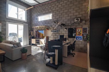 Casa à venda com 78m², 1 quarto e 3 vagas Casa à venda com 78m², 1 quarto e 3 vagasSala