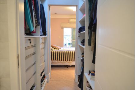 Casa à venda com 125m², 3 quartos e 2 vagasCloset da suíte