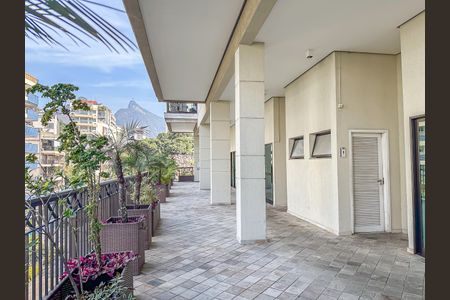 Apartamento à venda com 176m², 3 quartos e 2 vagasÁrea comum