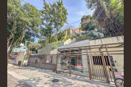 Apartamento à venda com 176m², 3 quartos e 2 vagasFachada