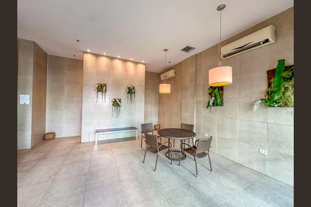 Apartamento à venda com 176m², 3 quartos e 2 vagasÁrea comum