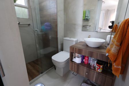 Apartamento à venda com 57m², 2 quartos e 1 vagaBanheiro da Suíte