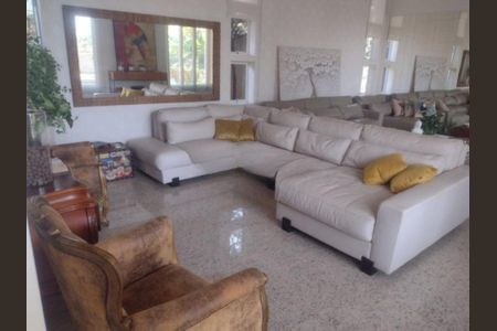 Casa de condomínio à venda com 496m², 5 quartos e 5 vagas Casa de condomínio à venda com 496m², 5 quartos e 5 vagasFoto 17