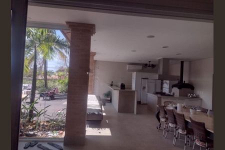 Casa de condomínio à venda com 496m², 5 quartos e 5 vagas Casa de condomínio à venda com 496m², 5 quartos e 5 vagasFoto 25