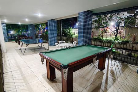 Apartamento à venda com 72m², 2 quartos e 1 vagaÁrea comum