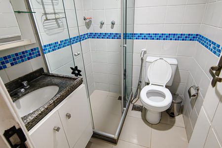 Apartamento à venda com 72m², 2 quartos e 1 vagaBanheiro Social