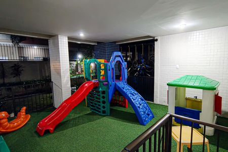 Apartamento à venda com 72m², 2 quartos e 1 vagaÁrea comum