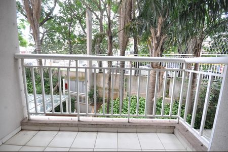 Sacada da Sala de apartamento para alugar com 3 quartos, 65m² em Vila Paiva, São Paulo